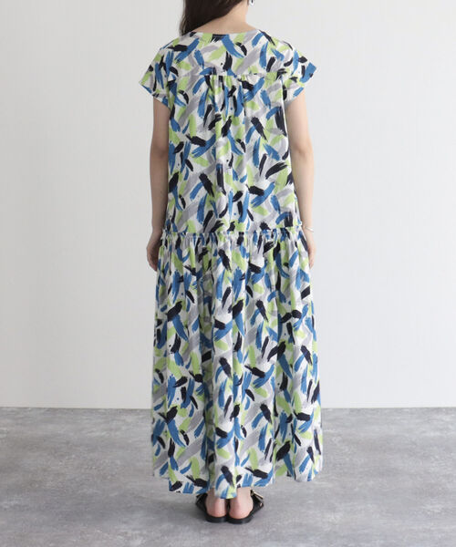 fredy emue(フレディエミュ)の「ブラッシュプリントワンピース(ワンピース・レディース・ブルー系その他/ホワイト系その他・38/36)」の19枚目の写真
