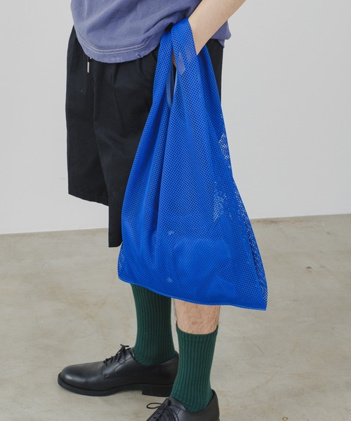 WHIMSIC（ウィムジック）の「【UNISEX】メッシュマーケットバッグ（エコバッグ/サブバッグ・メンズ・ブラック/ブルー/グレー/オフホワイト/オレンジ・FREE）」の4枚目の写真