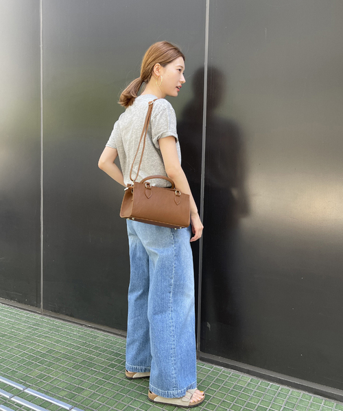 フレームワーク、スピック＆スパン、イエナ、deuxieme classe. フレームワーク、スピック＆スパン、イエナ、deuxieme classe.