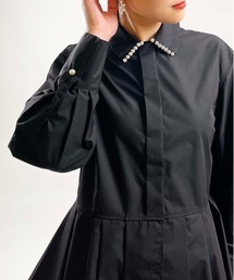 襟パール比翼ペプラムブラウス