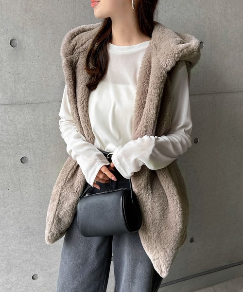 【Amis】グレー フード付きファーベスト PRIORITY 優待価格[Priority]フーディーファーベスト | KOBUNSHA SELECT