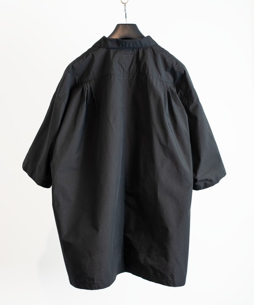 SEVESKIG（セヴシグ）の「SEVESKIG/セブシグ/Unconventional Classic Flower S/SL Shirt（シャツ/ブラウス・メンズ・ブラック/ベージュ・SMALL/MEDIUM/LARGE/X-LARGE）」の3枚目の写真