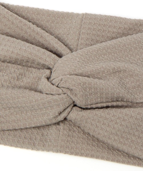 studio CLIP（スタディオクリップ）の「ねじりヘアターバン（ヘアバンド・レディース・チャコール/ベージュ・FREE）」の3枚目の写真