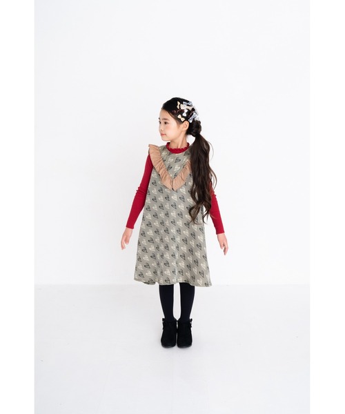 nino(ニノ)の「ななめハートジャガードジャンパースカート(ジャンパースカート・キッズ・ベージュ・110cm/100cm/120cm)」の3枚目の写真