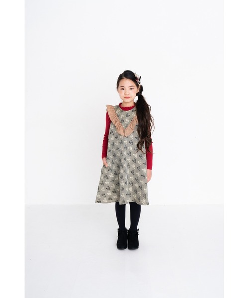 nino(ニノ)の「ななめハートジャガードジャンパースカート(ジャンパースカート・キッズ・ベージュ・110cm/100cm/120cm)」の6枚目の写真