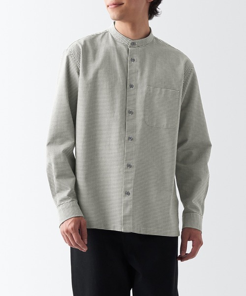 無印良品（ムジルシリョウヒン）の「洗いざらしオックススタンドカラー長袖シャツ（シャツ/ブラウス・メンズ・レンガ/ダークグレー/ホワイト/ホワイト系1/ベージュ系/カーキ系4/ネイビー系4/カーキ・XS/S/XXL/XL/M/L）」の6枚目の写真