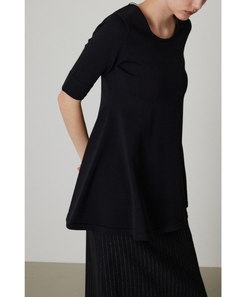 RIM.ARK（リムアーク）の「Neck line 2way flare knit ネックライン