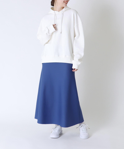 Three Four Time（ｽﾘｰﾌｫｰﾀｲﾑ）の「ソフトマーメイドスカート（スカート・レディース・ブルー/アイボリー/ブラック・FREE）」の16枚目の写真