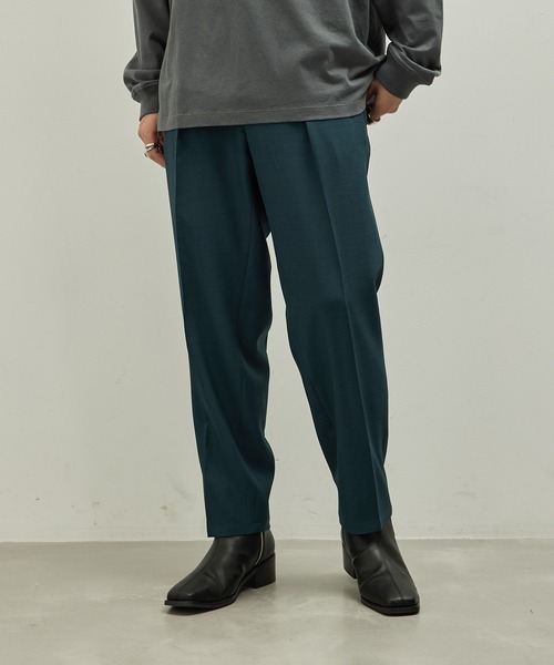 JUNRED(ジュンレッド)の「ウーリーカチオンスリムパンツ(スラックス・メンズ・ブラック/ベージュ/ダークグリーン・L/LL/M/S)」の1枚目の写真