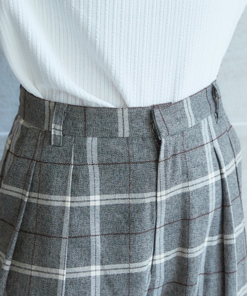 miclat（ミクラ）の「大きいサイズ　タックワイドパンツ　miclat（その他パンツ・レディース・ブラウン系/ブラック・3L/LL/5L/4L/L）」の8枚目の写真