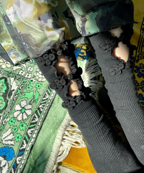 SANSeLF(サンセルフ)の「フロントリボンソックス【SANSeLF】sana23a006(ソックス/靴下・レディース・ホワイト/ブラック・FREE)」の2枚目の写真