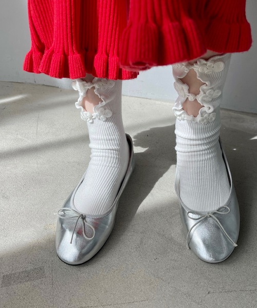 SANSeLF(サンセルフ)の「フロントリボンソックス【SANSeLF】sana23a006(ソックス/靴下・レディース・ホワイト/ブラック・FREE)」の3枚目の写真