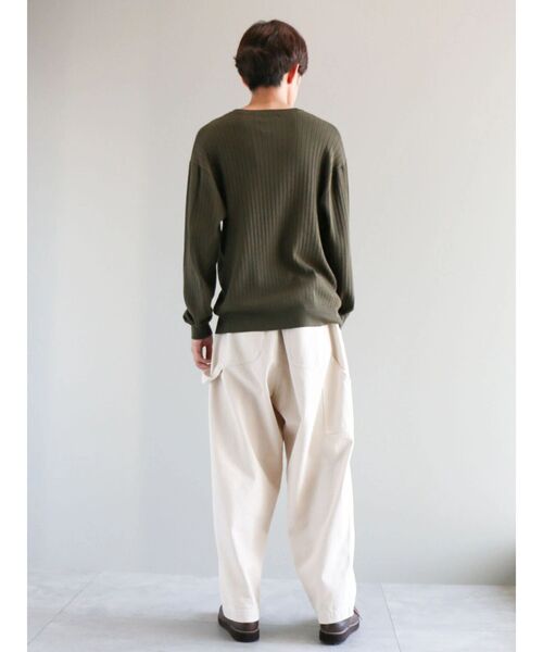 CRAFT STANDARD BOUTIQUE(クラフトスタンダードブティック)の「ワイドリブクルーネックニットプルオーバー(ニット/セーター・メンズ・カーキ/ブラック/ライトグレー/アイボリー・L/XL/M)」の11枚目の写真