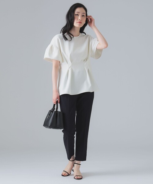Room no.8(ルームエイト)の「ROOM NO.8 BLACK / タッキング ブラウス(シャツ/ブラウス・レディース・オフホワイト・ONE SIZE)」の8枚目の写真