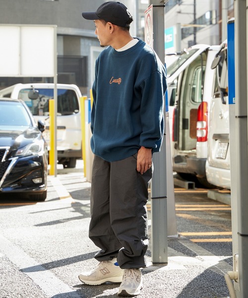 NO NEED(ノーニード)の「バックロゴ&モチーフ クルーネックニット(ニット/セーター・メンズ・グレー/その他3/オフホワイト/その他4/ネイビー/その他2・M/L/LL)」の21枚目の写真