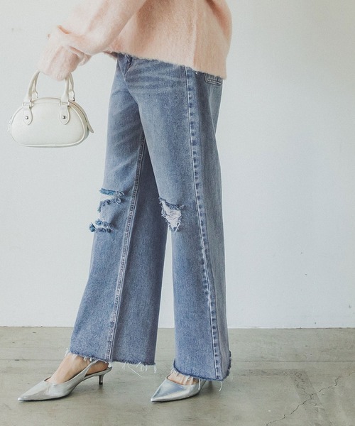 coca(coca)(コカ)の「カットオフダメージデニムパンツ(デニムパンツ・レディース・ブルー・M/L)」の3枚目の写真