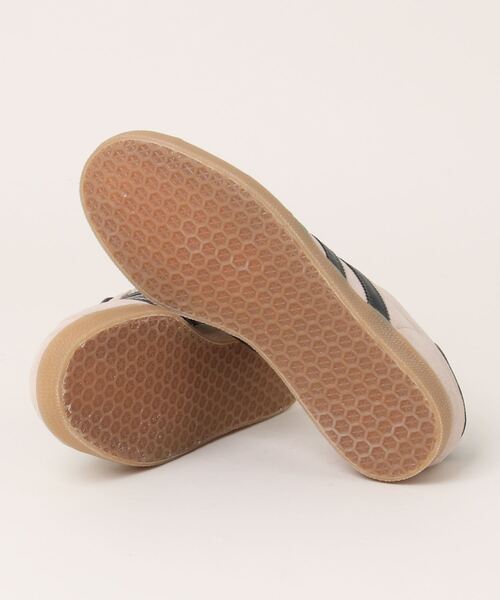 DouDou（ドゥドゥ）の「【adidas/アディダス】GAZELLE（スニーカー・レディース・ベージュ・24cm/24.5cm）」の3枚目の写真