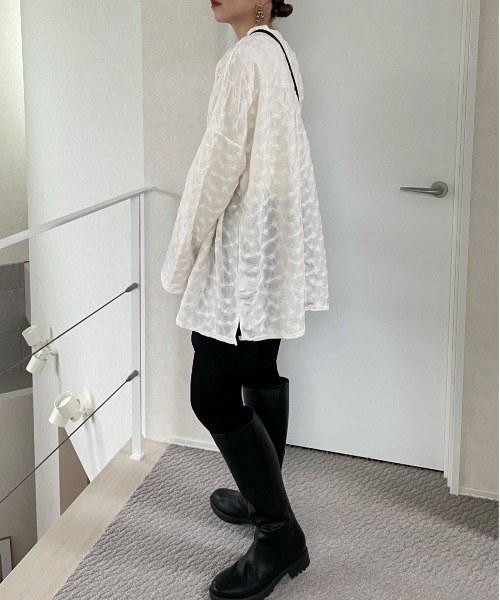 y/m by misato(イムバイミサト)の「シャーリングジャガードカットトップス(Tシャツ/カットソー・レディース・ベージュ/アイボリー/ブラック・FREE)」の9枚目の写真