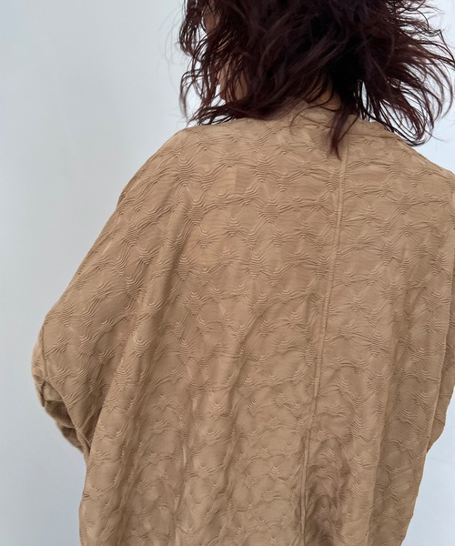 y/m by misato(イムバイミサト)の「シャーリングジャガードカットトップス(Tシャツ/カットソー・レディース・ベージュ/アイボリー/ブラック・FREE)」の13枚目の写真