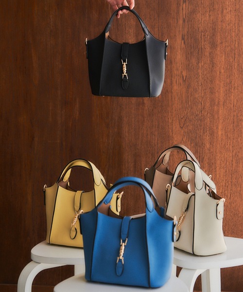 YECCA VECCA（イェッカヴェッカ）の「4wayミニバッグ（エコバッグ/サブバッグ・レディース・ブルー/イエロー・FREE）」の3枚目の写真