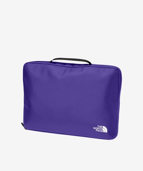 THE NORTH FACE（ザノースフェイス）の「THE NORTH FACE Shuttle Document Holder（ザ・ノース・フェイス シャトル ドキュメント ホルダー）（クラッチバッグ・メンズ・ブラック/パープル系・FREE）」の2枚目の写真