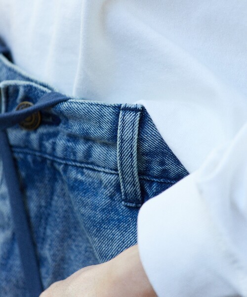 FREAK'S STORE（フリークスストア）の「FREAK’S STORE/フリークスストア ワイドシルエット ツイステッド カーブデニムパンツ（デニムパンツ・メンズ・ブラック/サックスブルー/ネイビー・MEDIUM/LARGE）」の5枚目の写真