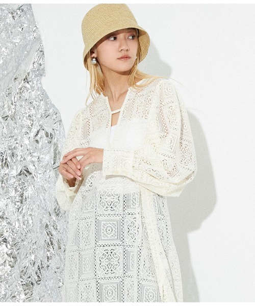 Settimissimo（セッティミッシモ）の「総レース キーネック ボリュームスリーブ ワンピース（ワンピース・レディース・ブラック/アイボリー・FREE）」の20枚目の写真