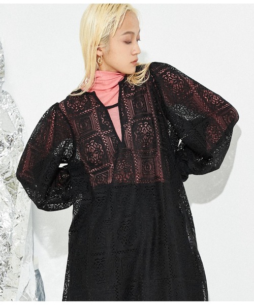 Settimissimo（セッティミッシモ）の「総レース キーネック ボリュームスリーブ ワンピース（ワンピース・レディース・ブラック/アイボリー・FREE）」の15枚目の写真