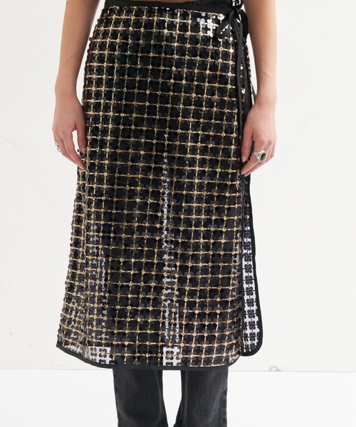 GRISE（グリーズ）の「GRISE スパンコールラップスカート（スカート・レディース・ブラック・FREE）」の2枚目の写真