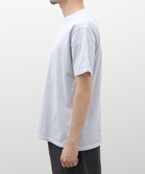 EDIFICE（エディフィス）の「【CALMER / カルメール】別注  ナチュラルダイ  Tシャツ（Tシャツ/カットソー・メンズ・ホワイト/スカイブルー/チャコールグレー・MEDIUM/LARGE）」の6枚目の写真