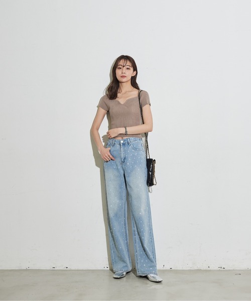 MOCOA'S(モコアズ)の「ハートネッククロップドトップス(Tシャツ/カットソー・レディース・ホワイト/グレイッシュベージュ/ブラック/ベージュ・FREE)」の5枚目の写真