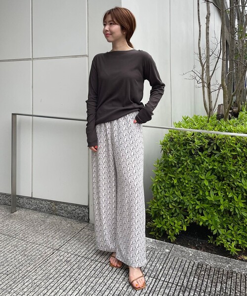 UNFILO(アンフィーロ)の「プリントイージーパンツ(その他パンツ・レディース・アイボリー系5/ブラック系5・X-SMALL/SMALL/MEDIUM/LARGE)」の9枚目の写真