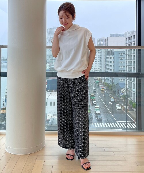 UNFILO(アンフィーロ)の「プリントイージーパンツ(その他パンツ・レディース・アイボリー系5/ブラック系5・X-SMALL/SMALL/MEDIUM/LARGE)」の11枚目の写真