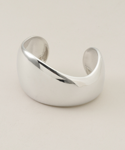 FRAMeWORK（フレームワーク）の「【AGMES/アグメス】JEAN CUFF（バングル/リストバンド・レディース・シルバー・FREE）」の4枚目の写真