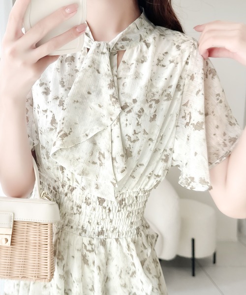 ワンピース 花柄 シフォン 透け感 フリル フレア エレガント セール】肩開きフリル花柄シフォンワンピース（ワンピース