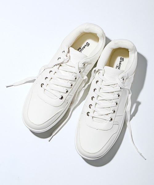 LUXSTYLE(ラグスタイル)の「Bracciano(ブラッチャーノ)防水防滑ローカットスニーカー(スニーカー・メンズ・ホワイト/ブラック×ブラック・26.5/25.5/27/26)」の1枚目の写真