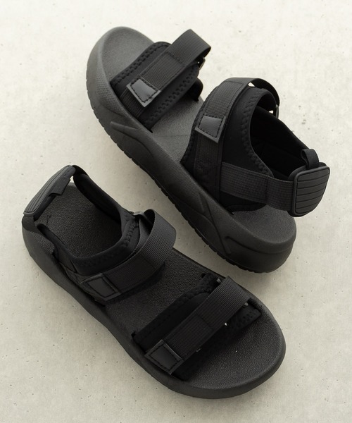 SVEC(シュベック)の「厚底 ベルクロ スポーツサンダル(サンダル・レディース・ブラック/ホワイト・35/36/37/38/39/40)」の2枚目の写真