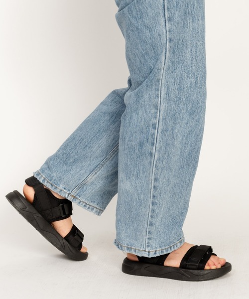 SVEC(シュベック)の「厚底 ベルクロ スポーツサンダル(サンダル・レディース・ブラック/ホワイト・35/36/37/38/39/40)」の21枚目の写真