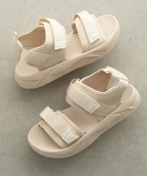 SVEC(シュベック)の「厚底 ベルクロ スポーツサンダル(サンダル・レディース・ブラック/ホワイト・35/36/37/38/39/40)」の3枚目の写真