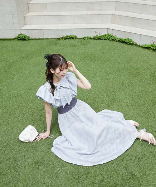 MAJESTIC LEGON（マジェスティックレゴン）の「ボウタイフリルコルセットワンピース（ワンピース・レディース・ベージュ系その他2/ブルー系その他2/グレー系その他/ホワイト系その他2・X-SMALL/SMALL/MEDIUM）」の15枚目の写真