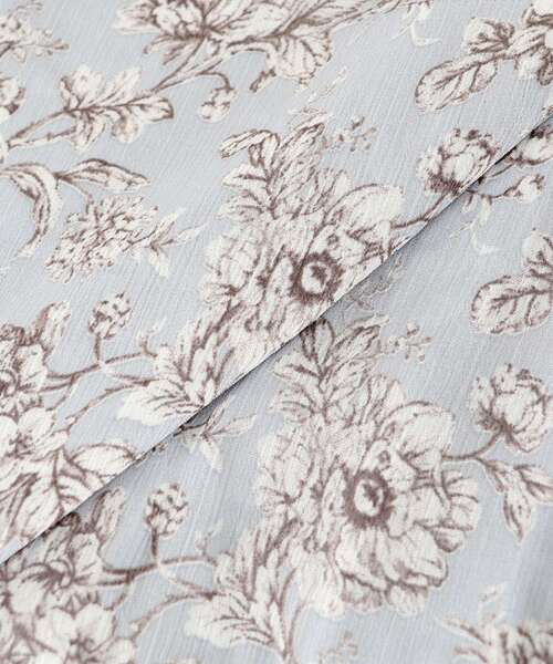 MAJESTIC LEGON（マジェスティックレゴン）の「ボウタイフリルコルセットワンピース（ワンピース・レディース・ベージュ系その他2/ブルー系その他2/グレー系その他/ホワイト系その他2・X-SMALL/SMALL/MEDIUM）」の5枚目の写真