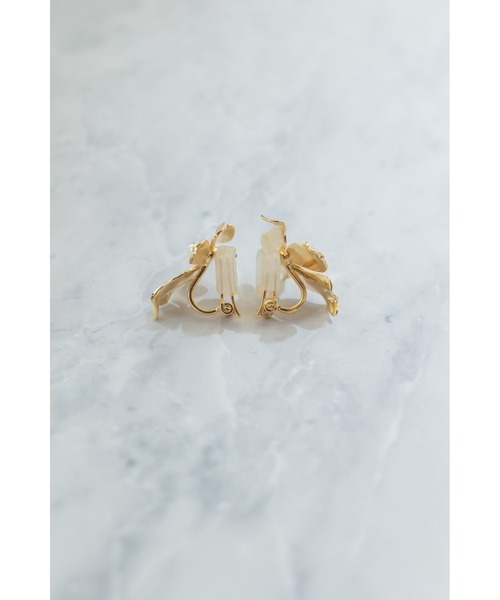 Her lip to（ハーリップトゥー）の「Iris Gold Plated Earring（イヤリング・レディース・ゴールド・FREE）」の2枚目の写真