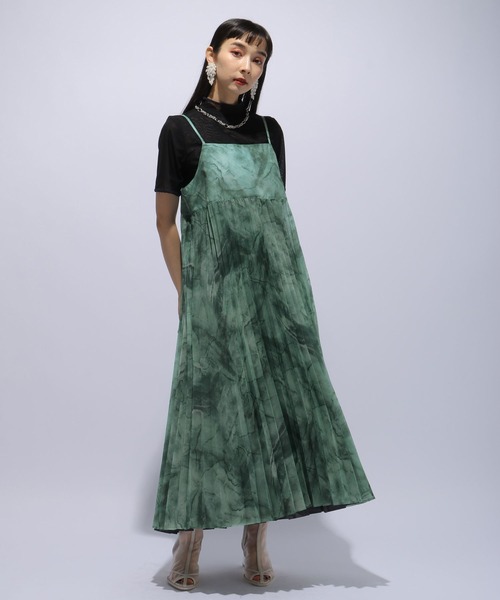 HARE（ハレ）の「オーロラシアーキャミワンピース(HARE)（ワンピース・レディース・ブルー/グリーン・FREE）」の4枚目の写真