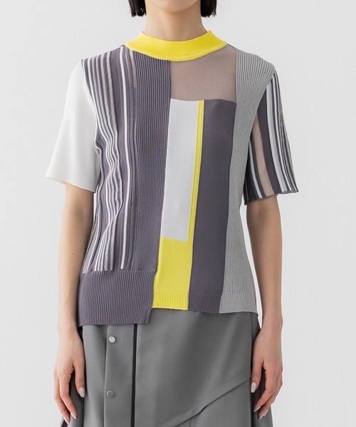 UNITED TOKYO(ユナイテッドトウキョウ)の「バーティカスイッチングニット|ウォッシャブル(ニット/セーター・レディース・ブラック/ネイビー/イエロー・FREE)」の16枚目の写真