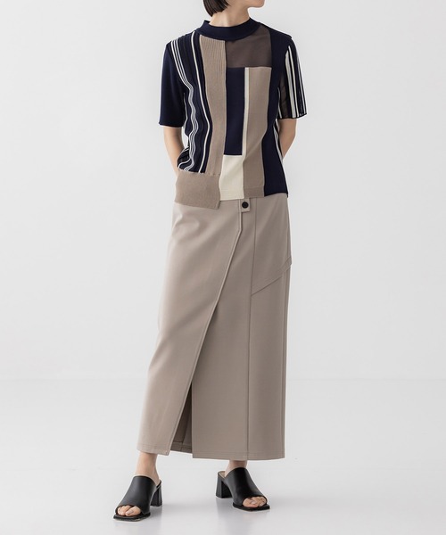 UNITED TOKYO(ユナイテッドトウキョウ)の「バーティカスイッチングニット|ウォッシャブル(ニット/セーター・レディース・ブラック/ネイビー/イエロー・FREE)」の20枚目の写真