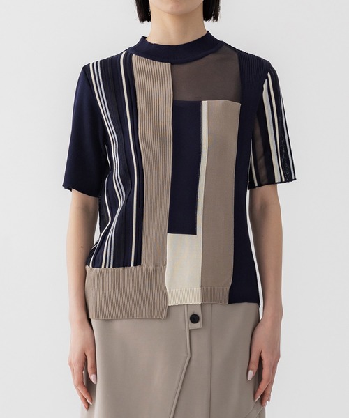 UNITED TOKYO(ユナイテッドトウキョウ)の「バーティカスイッチングニット|ウォッシャブル(ニット/セーター・レディース・ブラック/ネイビー/イエロー・FREE)」の21枚目の写真