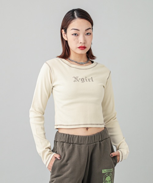X-girl（エックスガール）の「OLD ENGLISH L/S BABY TEE（Tシャツ/カットソー・レディース・オフホワイト/ブラック・S/M）」の8枚目の写真