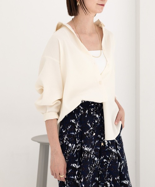 Elura（エルーラ）の「サラサラサマーリネンライクシャツ/113178（シャツ/ブラウス・レディース・ブラウン/ホワイト/チャコールグレー・FREE）」の2枚目の写真