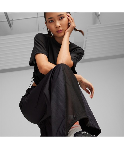 PUMA（プーマ）の「PUMA プーマ ウィメンズ デア トゥ ウーブン パラシュート パンツ（その他パンツ・レディース・ブラック/レッド・LARGE/X-SMALL/MEDIUM/SMALL）」の8枚目の写真
