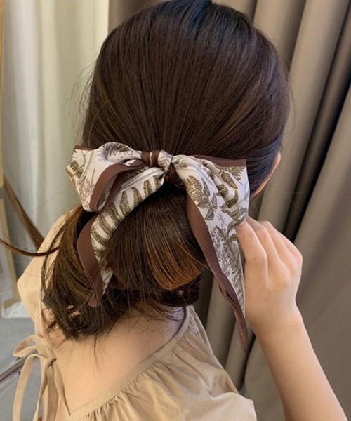 Miniministore（ミニミニストア）の「スカーフ ヘアバンド レディース ロング（バンダナ/スカーフ・レディース・ネイビー/ブラウン/ブラック×ホワイト/グリーン/オレンジ・FREE）」の3枚目の写真